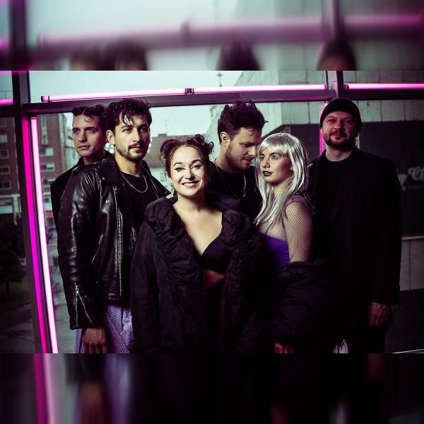 Amatéri – derniéra