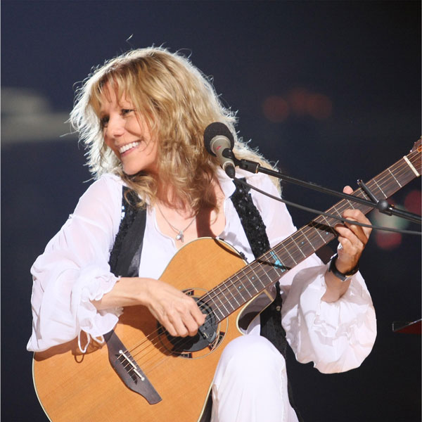 LENKA FILIPOVÁ & sláčikový oktet Brno Strings
