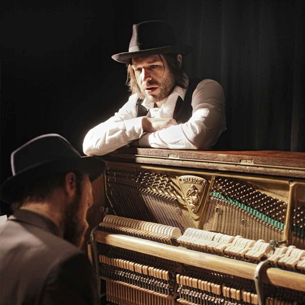 NOVECENTO – LEGENDA O PIANISTOVI