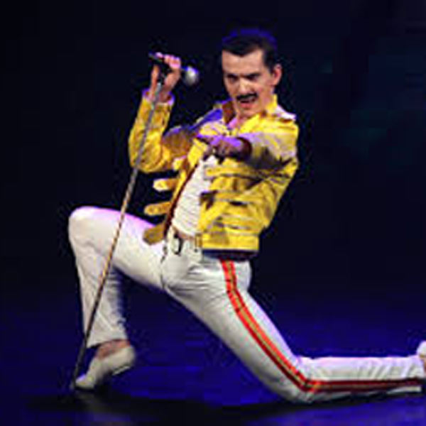 QUEEN - Show must go on